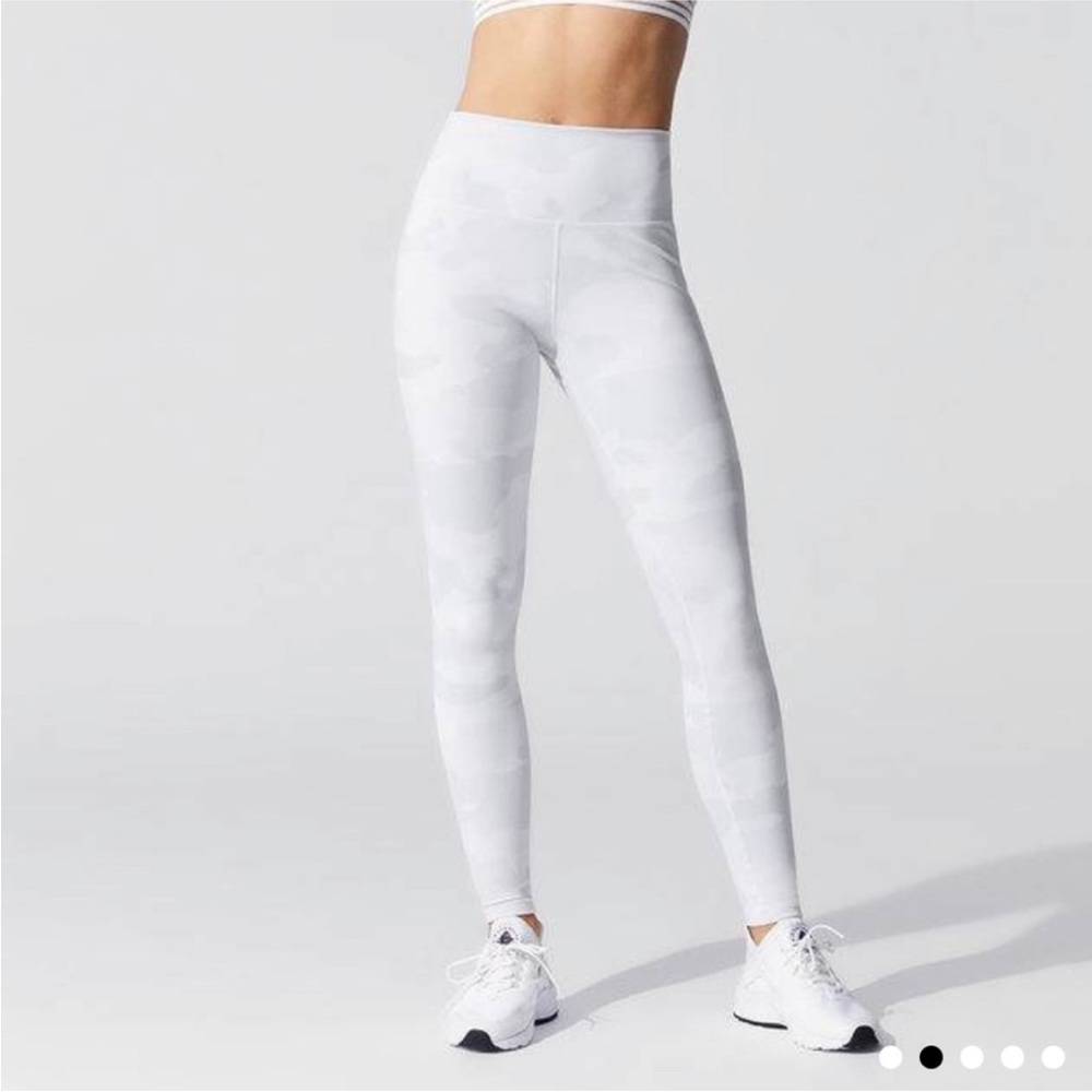 Alo yoga high waist vapor legging white camo small